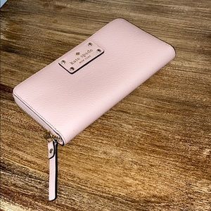 Kate Spade Light Pink Wallet